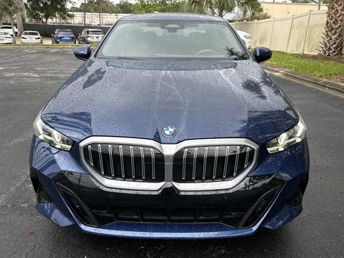 Certified 2025 BMW 530i xDrive w/ M Sport Package image 8