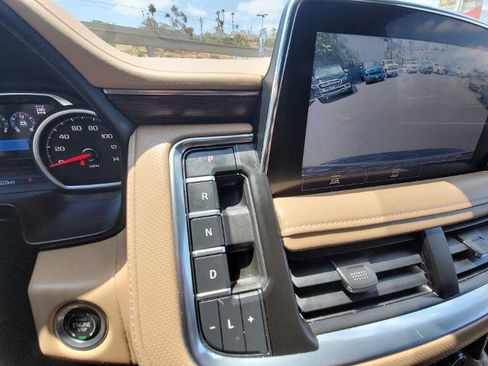 Used 2021 Chevrolet Tahoe Premier AWD/4WD image 15