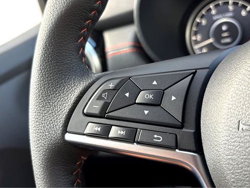 Used 2025 Nissan Versa SR w/ Trunk Package image 19