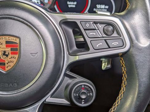 Certified 2023 Porsche Cayenne Platinum Edition image 41