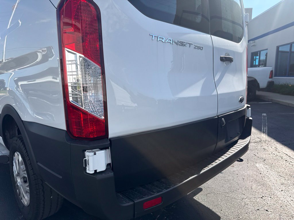 Used 2025 Ford Transit 250 Low Roof w/ Exterior Upgrade Package RWD image 19