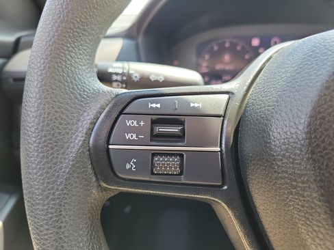 Certified 2023 Honda Accord LX image 22