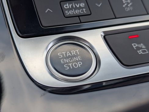 Used 2023 Audi Q7 3.0T Premium Plus image 28