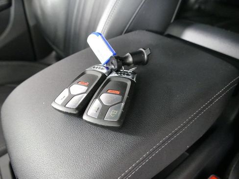 Used 2023 Audi Q5 2.0T Premium Plus w/ Premium Plus Package AWD/4WD image 24