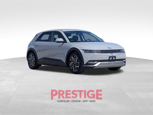 Used 2024 Hyundai Ioniq 5 SEL RWD image 5