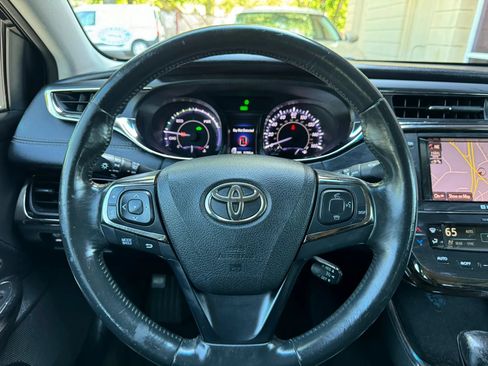 Used 2014 Toyota Avalon Limited FWD image 13