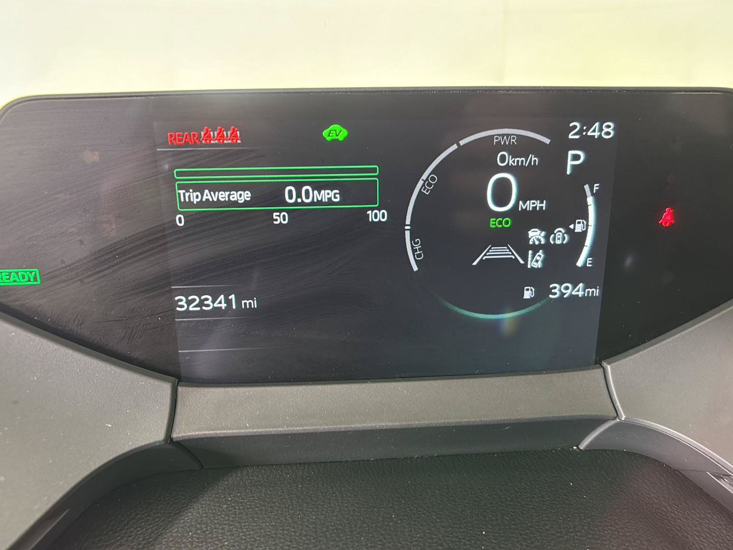 Used 2025 Toyota Prius LE FWD image 3