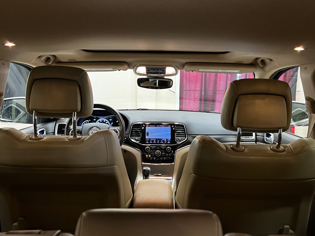 Used 2019 Jeep Grand Cherokee Limited AWD/4WD image 40