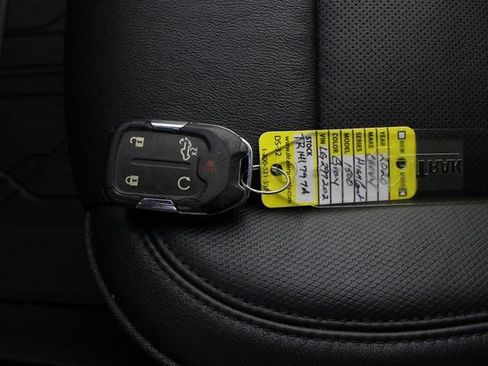 Used 2020 Chevrolet Silverado 1500 High Country image 7