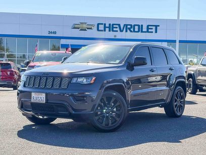 Used 2018 Jeep Grand Cherokee Altitude