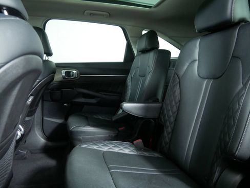 Used 2022 Kia Sorento SX Prestige AWD/4WD image 16