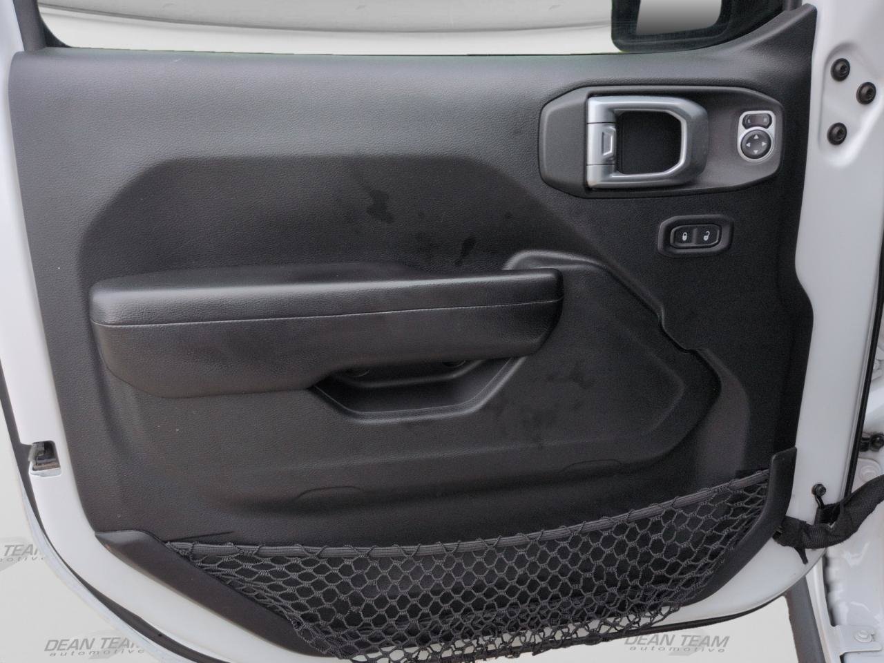 Used 2019 Jeep Wrangler Unlimited Rubicon AWD/4WD image 9