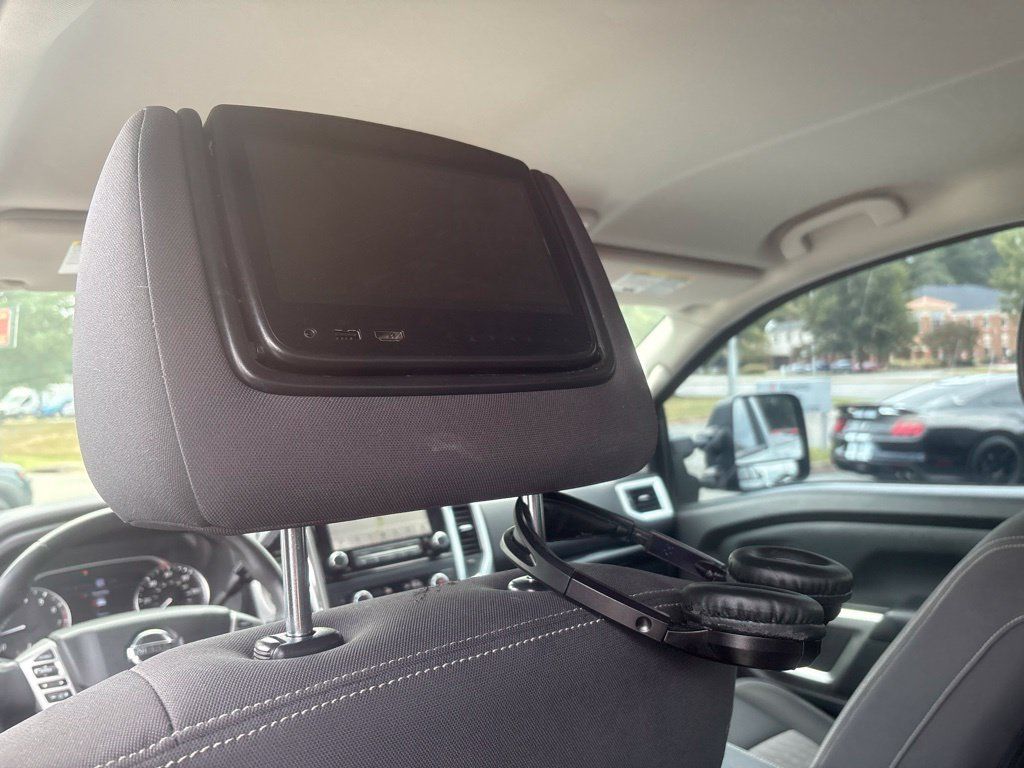 Used 2021 Nissan Titan SV w/ SV Convenience Package AWD/4WD image 33