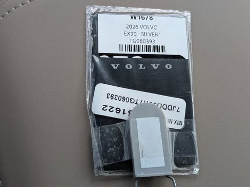 New 2026 Volvo EX90 Plus RWD image 28