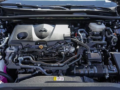 Used 2025 Toyota Camry SE FWD image 27