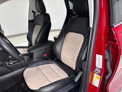 Used 2021 Ford Escape Titanium w/ Titanium Elite Package AWD/4WD image 16