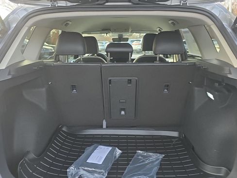 New 2026 Volkswagen Taos SE image 7