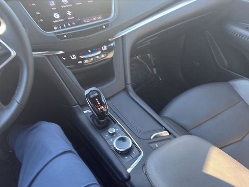Used 2025 Cadillac XT5 Premium Luxury w/ Technology Package image 39