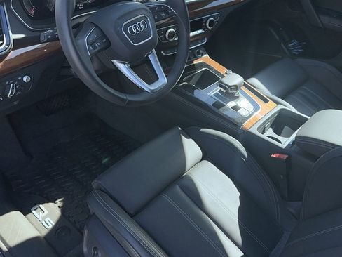 Certified 2023 Audi Q5 Prestige image 2