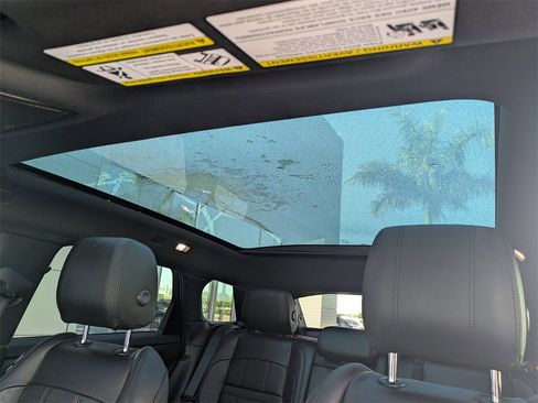 Used 2020 Land Rover Range Rover Evoque R-Dynamic HSE image 22