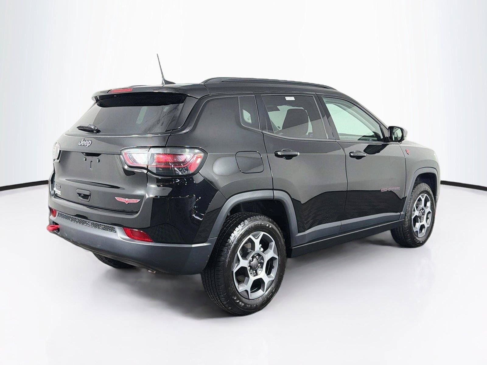 Used 2022 Jeep Compass Trailhawk w/ Trailhawk Elite Group AWD/4WD image 11