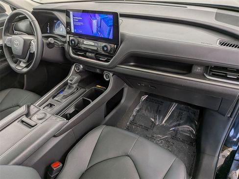 Used 2026 Toyota Grand Highlander XLE image 37