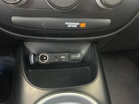 Used 2019 Kia Soul FWD image 13