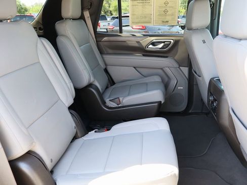 Used 2023 Chevrolet Tahoe LT w/ Luxury Package image 30