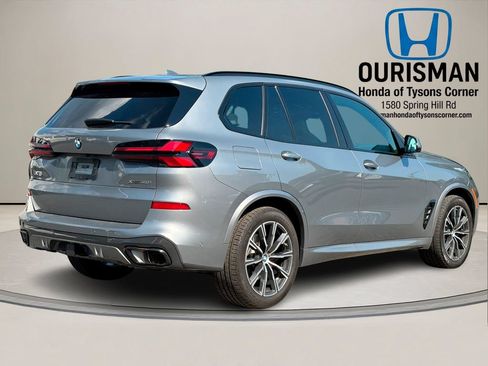 Used 2025 BMW X5 xDrive40i AWD/4WD image 3