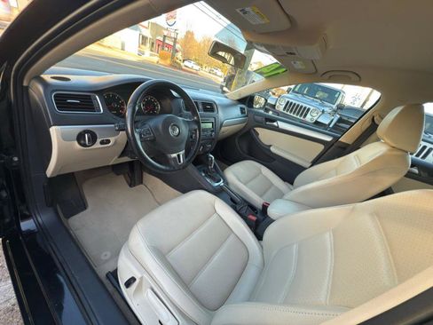 Used 2014 Volkswagen Jetta SE image 10