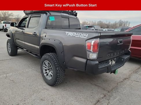 Used 2020 Toyota Tacoma TRD Off-Road AWD/4WD image 6