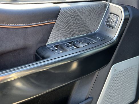 Used 2024 Ford F450 Platinum w/ FX4 Off-Road Package image 15