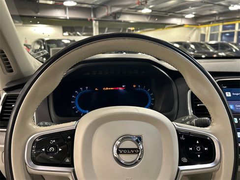 Certified 2023 Volvo XC90 B5 Plus w/ Protection Package Premier image 12
