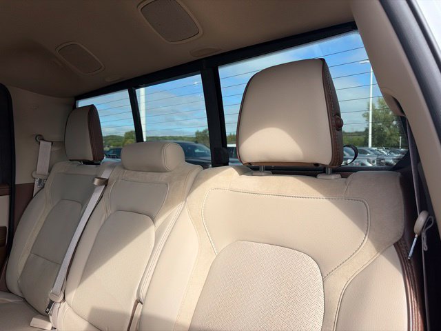 Used 2019 RAM 1500 Laramie AWD/4WD image 39