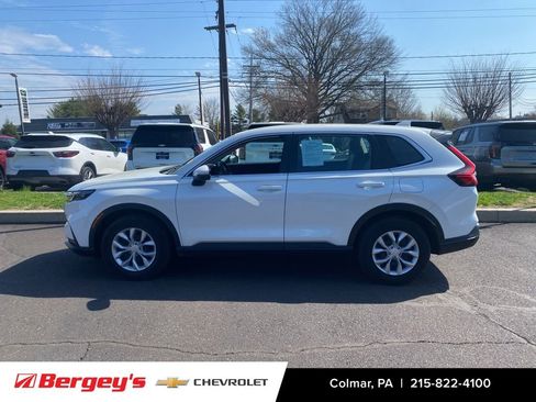 Used 2023 Honda CR-V LX image 8