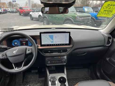 Used 2025 Ford Bronco Sport Outer Banks w/ Outer Banks Tech Package+ image 14