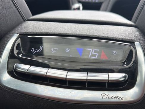 Used 2021 Cadillac XT6 Luxury image 11