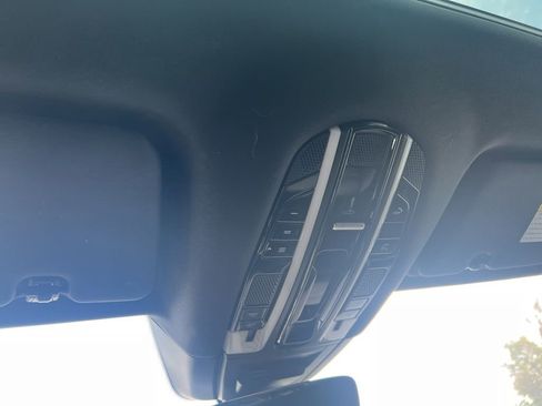 Used 2019 Porsche Cayenne S AWD/4WD image 15