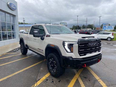 Used 2026 GMC Sierra 2500 AT4X w/ LPO, Black Badging Package AWD/4WD image 8