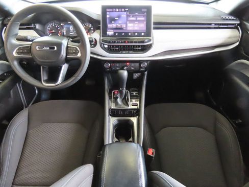 Used 2023 Jeep Compass Sport AWD/4WD image 36