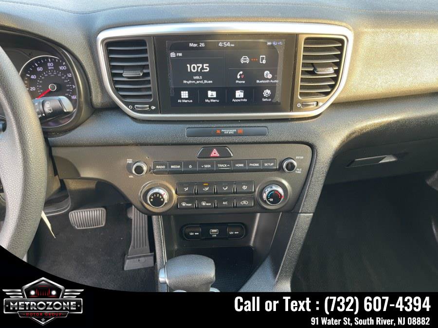 Used 2020 Kia Sportage LX FWD image 19