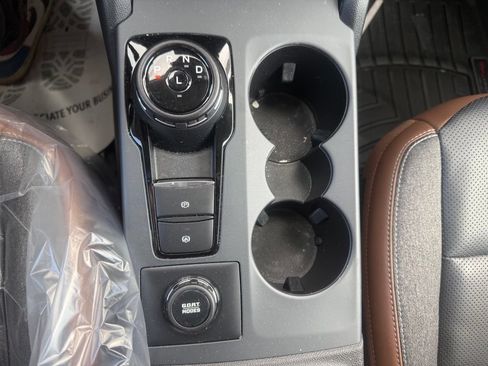 Used 2022 Ford Bronco Sport Outer Banks w/ Tech Package AWD/4WD image 32