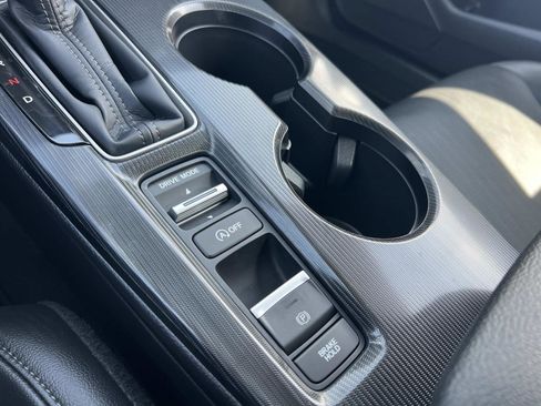 Certified 2024 Honda Civic Touring image 19