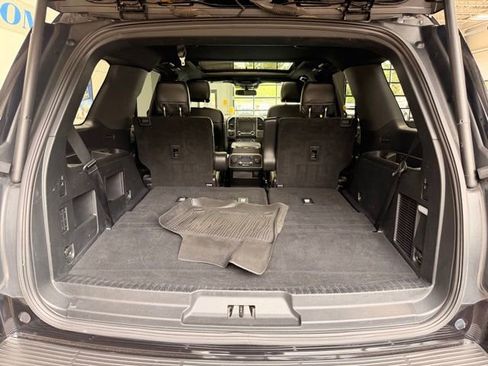Used 2020 Ford Expedition XLT w/ Equipment Group 202A AWD/4WD image 12