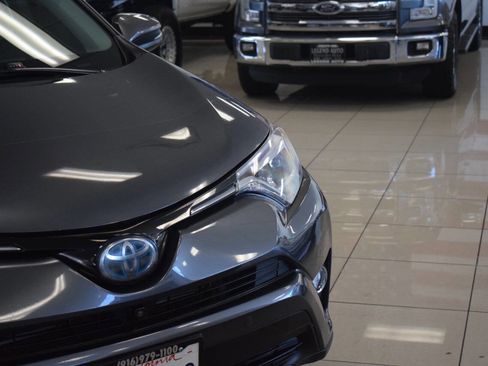 Used 2018 Toyota RAV4 Limited w/ Advanced Technology Package AWD/4WD image 6