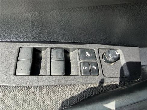 Used 2025 Toyota Corolla LE FWD image 15