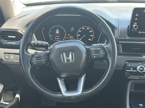Used 2025 Honda Pilot Touring image 23