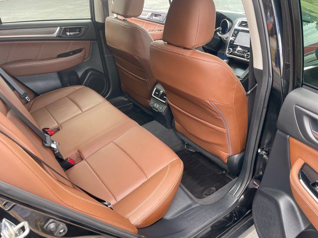 Used 2019 Subaru Outback 3.6R Touring AWD/4WD image 19