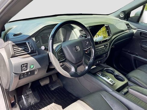 Used 2022 Honda Passport TrailSport image 9