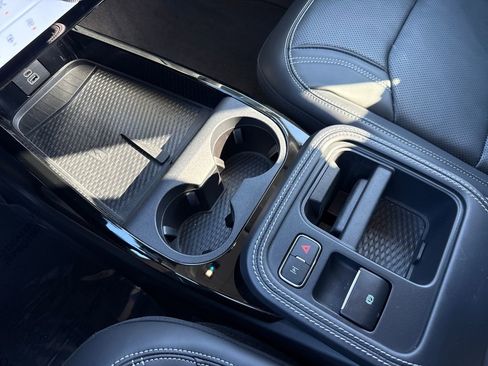 Certified 2025 Ford Mustang Mach-E Premium image 23